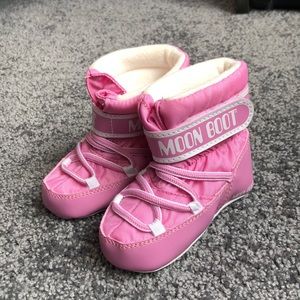 Baby Moon Boots - US size 4/5